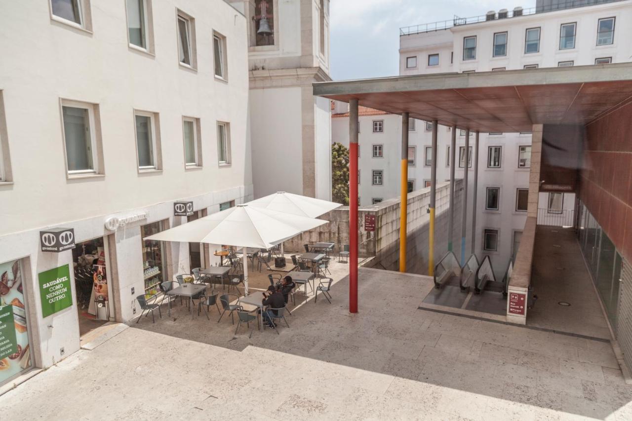 Classy 2Bdr Apartment In Downtown By Lovelystay Lisbon Exterior photo