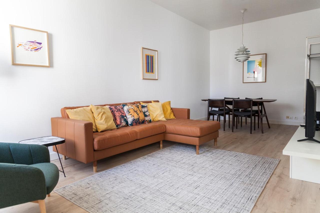 Classy 2Bdr Apartment In Downtown By Lovelystay Lisbon Exterior photo