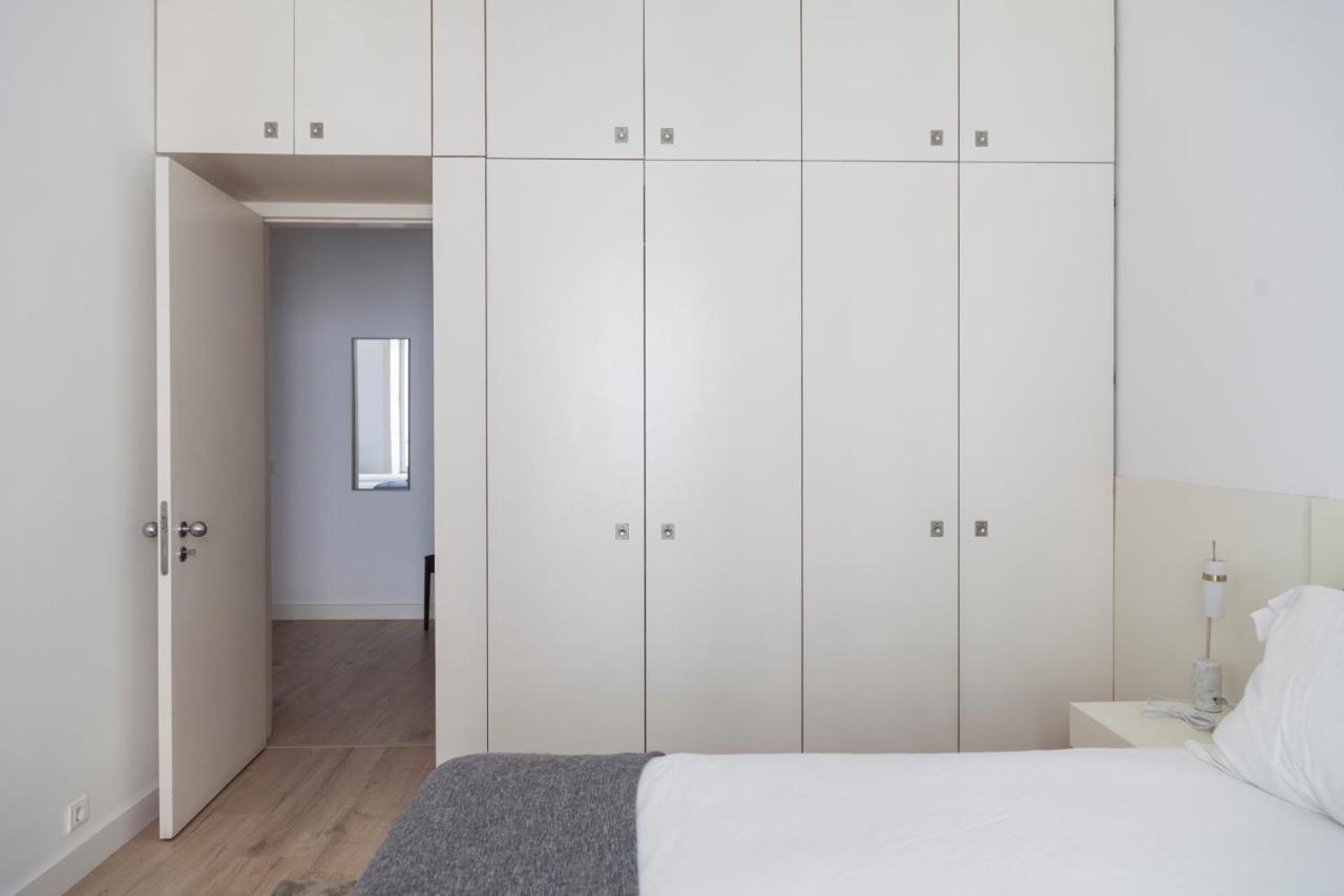 Classy 2Bdr Apartment In Downtown By Lovelystay Lisbon Exterior photo